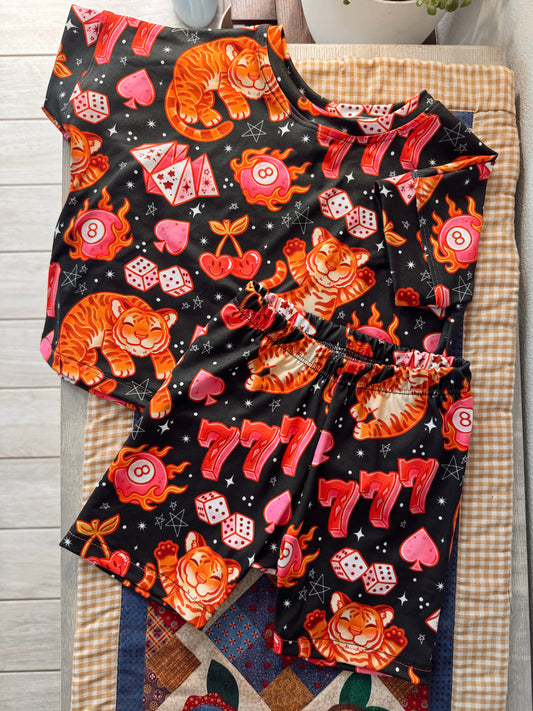 Short Sleeved Boxy Top With Bikers 4t