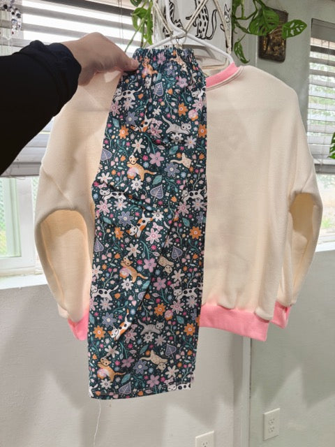 Oversized Sweater & Genie Pant Set 6/7