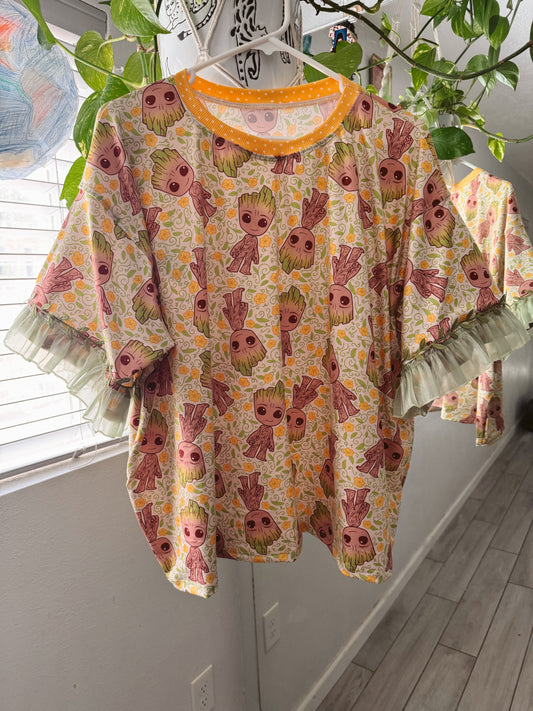 Adult Large Dolman tee with Ruffles