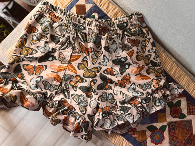 Adult Medium Aspen Shorts with Ruffles & Pockets